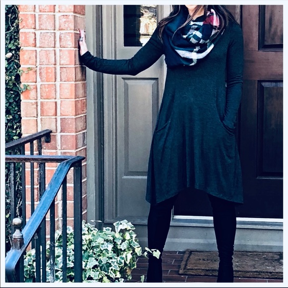 Dresses & Skirts - ✨LAST ONE✨BLACK side pocket dress